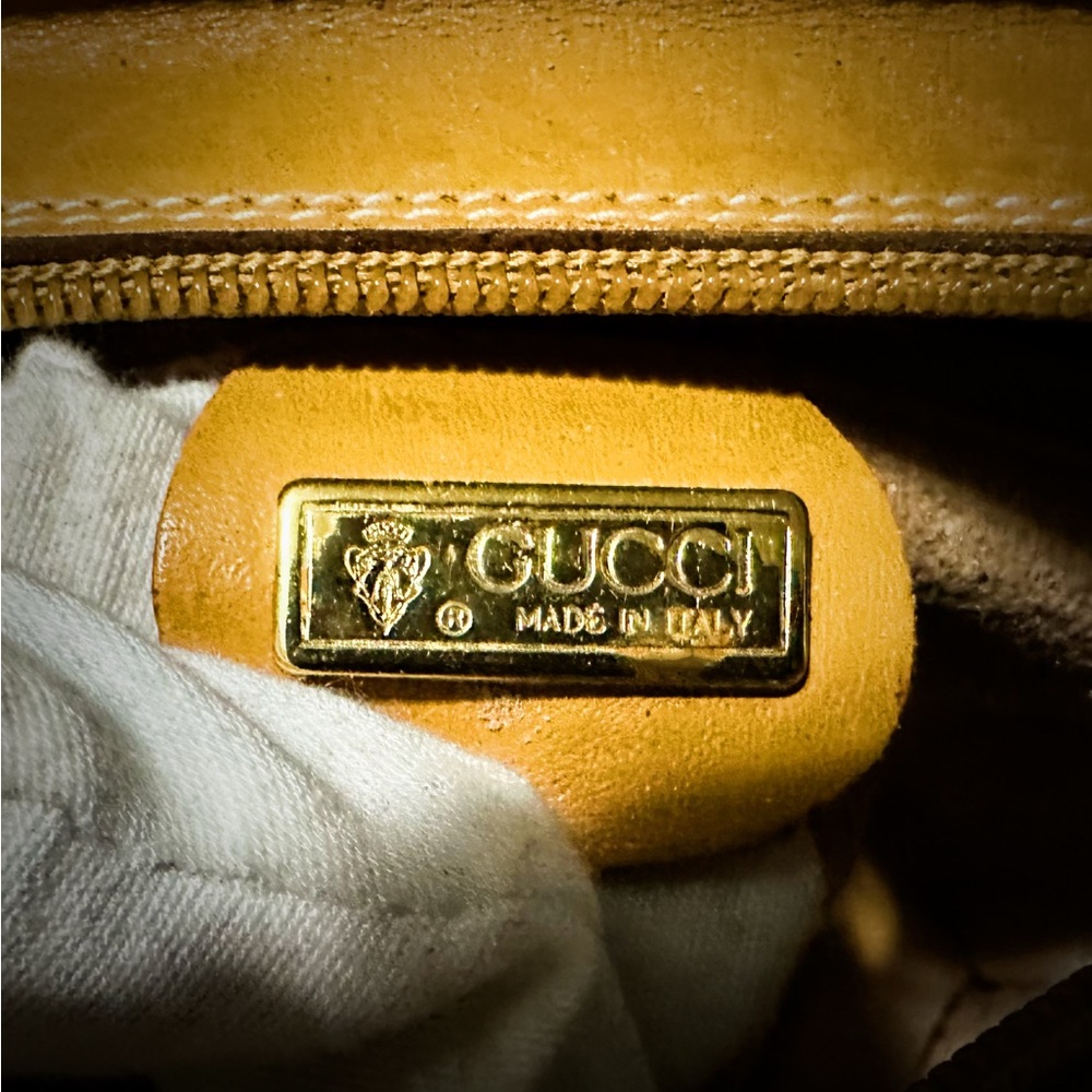 Authentic Vintage Y2K Gucci Brown and Tan Women's crossbody Bag - Picture 4 of 16